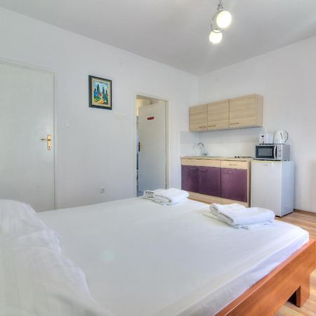 Apartmani Ana Senj  Exterior foto