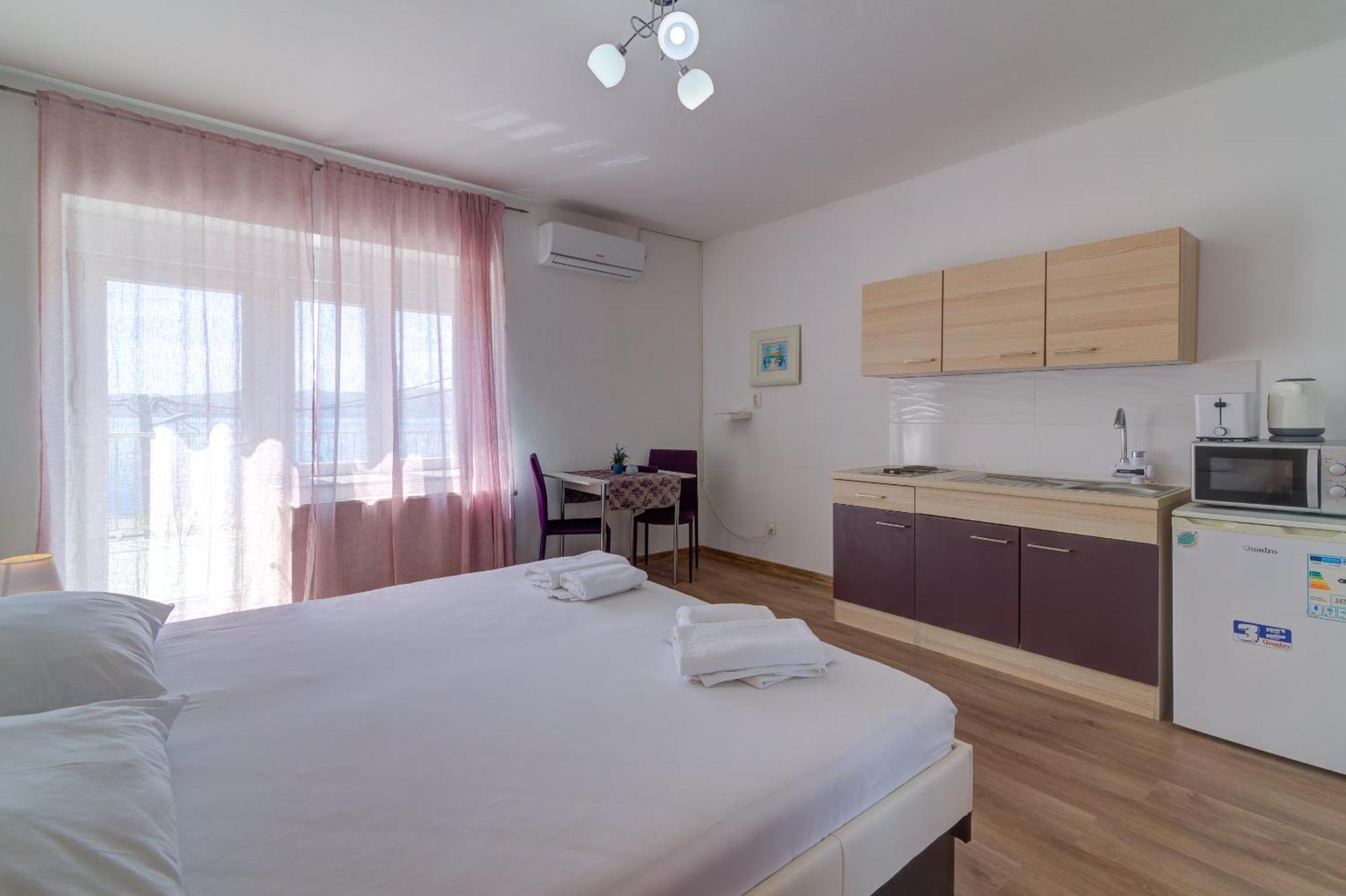 Apartmani Ana Senj  Habitación foto